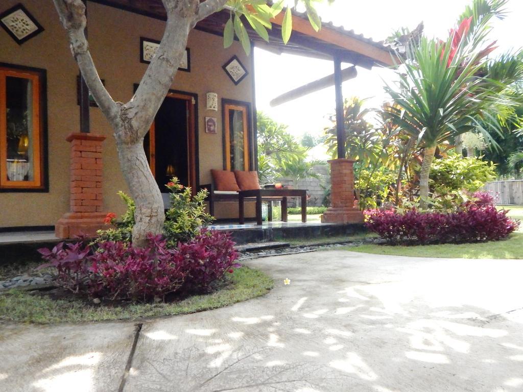 Yuda Menjangan Homestay Banyuwedang Εξωτερικό φωτογραφία