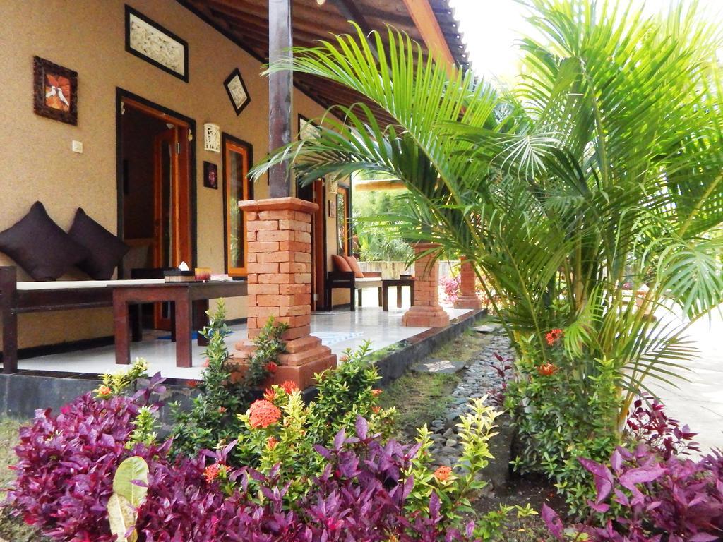 Yuda Menjangan Homestay Banyuwedang Εξωτερικό φωτογραφία
