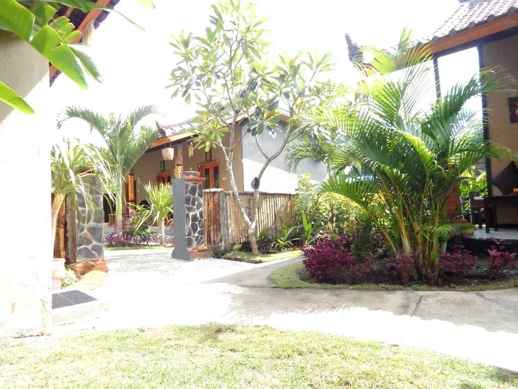 Yuda Menjangan Homestay Banyuwedang Εξωτερικό φωτογραφία